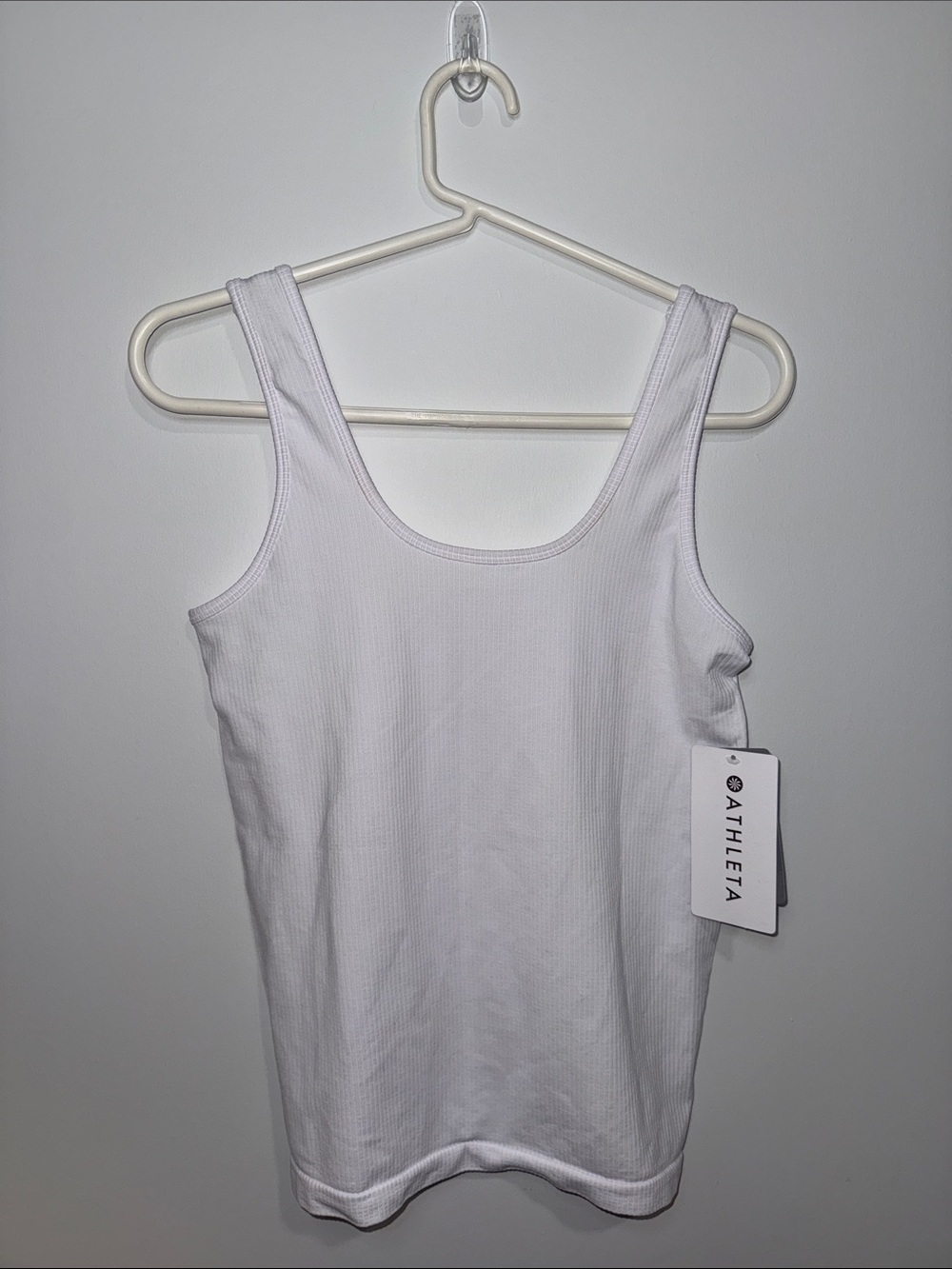 Athleta White Ribbed Tank - Scoop Neck Sleeveless Top